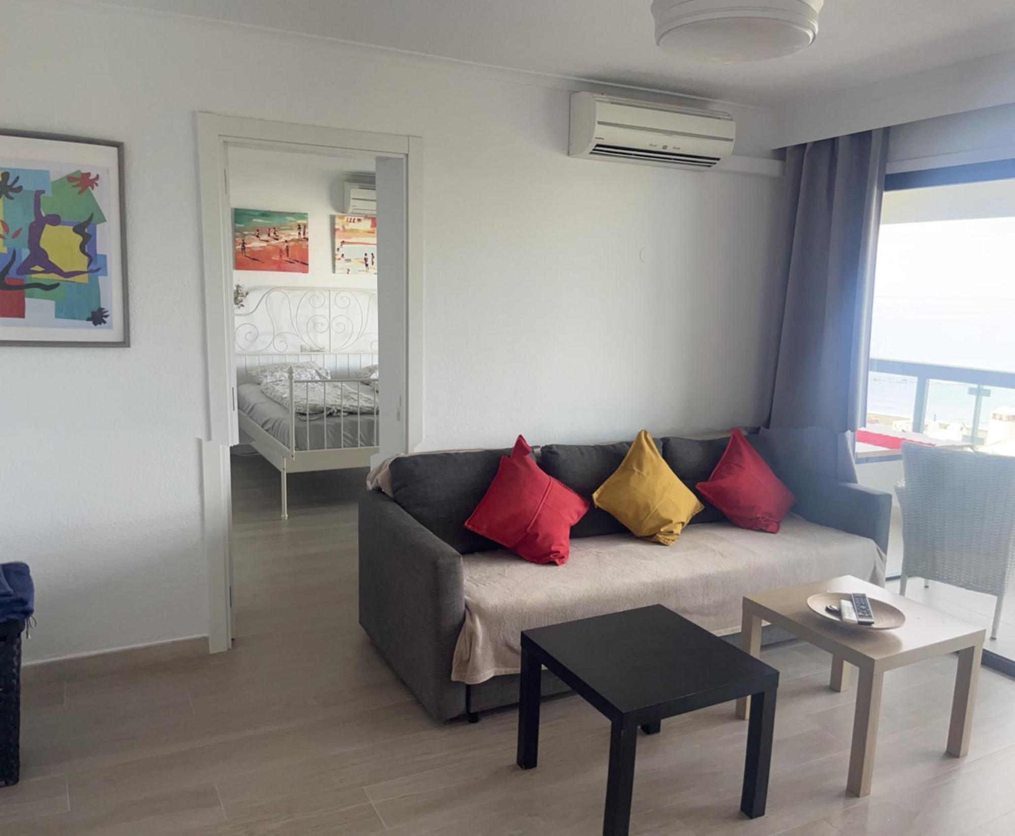 Stunning 50 Meters From The Sea Apartament *