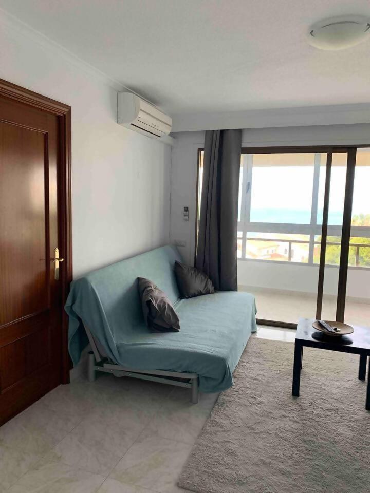 Stunning 50 Meters From The Sea Apartament