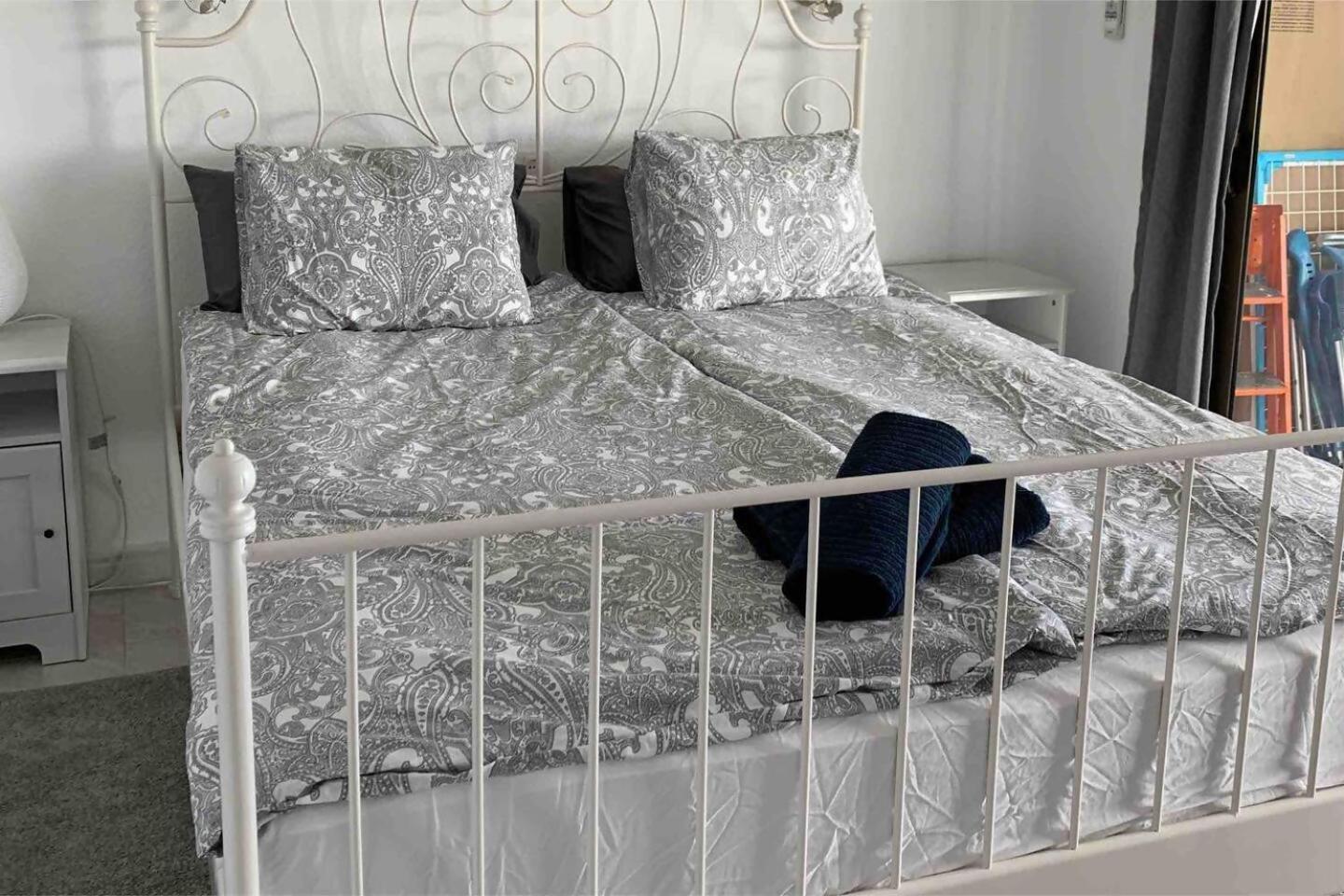 Stunning 50 Meters From The Sea Apartament